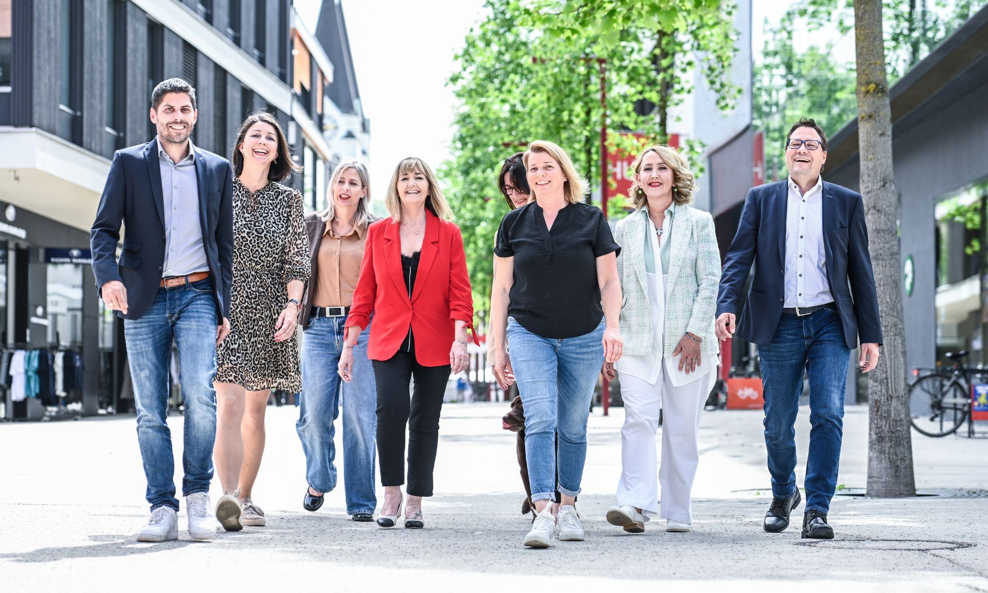 Öffnet die Seite 'Lehrer:in für den Fachbereich Informationsmanagement und Medientechnik gesucht'